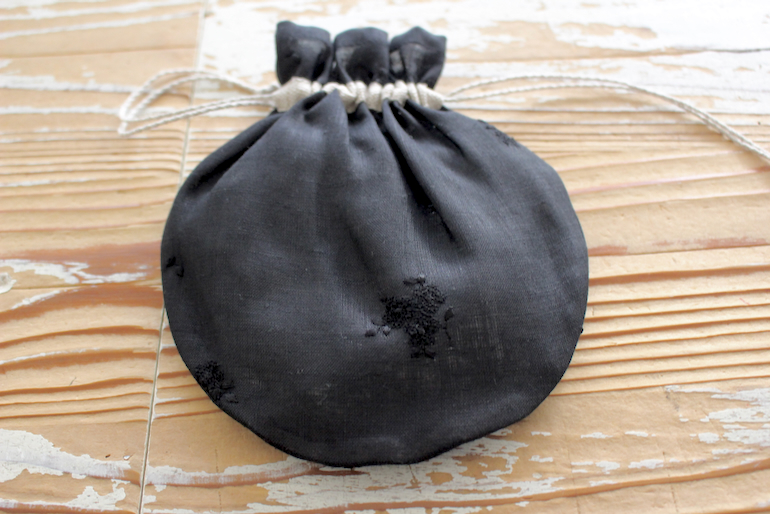 ポーチ巾着セット<br />ノエルブ-ケ黒